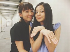 激カワ飯豊まりえ&times;清水富美加、部員2人の&ldquo;ラーメン部&rdquo;ツーショット。