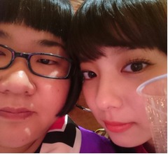 メイプル安藤＆新川優愛のどアップ2ショット