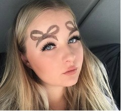 メイクのプロが&ldquo;リボン眉&rdquo;提案