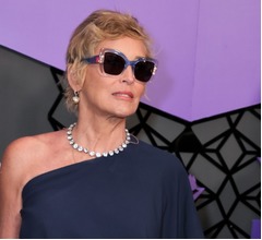 シャロン・ストーン、脳卒中で倒れている間に&ldquo;搾取&rdquo;され「29億円の貯蓄がゼロに」