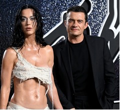 ケイティ・ペリー、オーランド・ブルームに&ldquo;魔法&rdquo;かけてロマンスが現実に