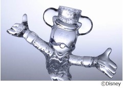 バカラ製の1000個限定ミッキー、ディズニーキャラクター制作は初。