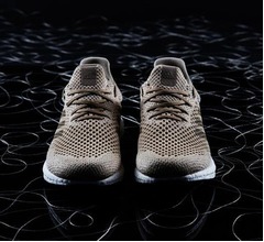 アディダスが&ldquo;水に溶ける&rdquo;スニーカー