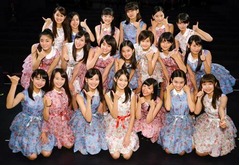 オスカー美少女集団初ワンマン、アイドルユニット・X21が全員で熱唱。