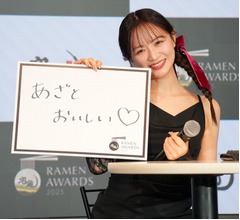森香澄、ラーメンアワード授賞式に&ldquo;ラーメンマンスタイル&rdquo;の髪型で登場