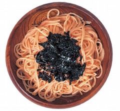 &ldquo;たらこスパの元祖&rdquo;が60周年、「壁の穴」が記念イベントを開催中。