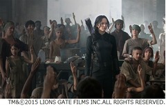 「ハンガー・ゲーム」現実にも絶大な影響与えた&ldquo;3本指&rdquo;の意味とは？