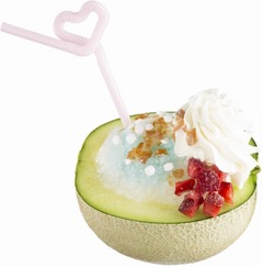 大胆な&ldquo;食べるメロンソーダ&rdquo;、スシローが夏らしい限定スイーツ。