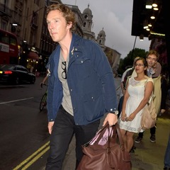 舞台上演中&ldquo;撮影行為&rdquo;で中断、カンバーバッチが観客たちに忠告。