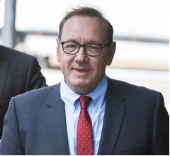 ケヴィン・スペイシーの自宅差し押さえ、&ldquo;無罪&rdquo;勝ち取るも弁護士費用で借金まみれに