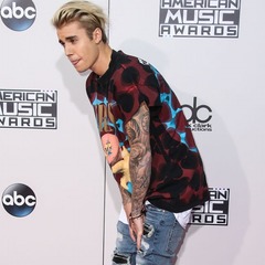 情緒不安定なジャスティン・ビーバー、次々と番組など出演キャンセル。