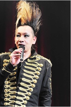 BUCK-TICKヤガミの50歳を祝う「中3（15才）からドラムを始めて35年」。