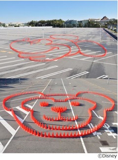 巨大ミッキー＆ダッフィー出現、ディズニーリゾートの駐車場に期間限定で。
