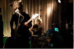 オオカミバンドが米国ツアー、ニューヨーク皮切りに全5か所巡る。