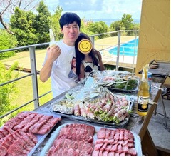 東MAXが夏の沖縄家族旅行満喫、借りた&ldquo;所ジョージの別荘&rdquo;に「別荘でかっ！」の声