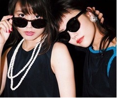 高畑充希＆有村架純がグラサン2ショット、「かわいい」と絶賛の声。