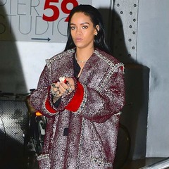 リアーナらFendiのバッグデザイン、チャリティ企画に5人の女性が参加。