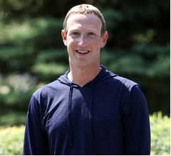 &ldquo;ザッカーバーグvsイーロン・マスク&rdquo;イタリア政府がコロッセオ開催提案