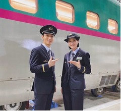 のん「草なぎさん、凄かったです。ご一緒できて幸せでした」2ショットに反響