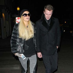 パリス弟が自動車事故起こす、救出に車切断するほども骨折や打撲の軽傷。