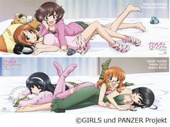 ガルパン超BIG添い寝ポスター、部屋着姿のあんこうチームメンバー。