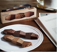 ゴディバ初のセブン限定チョコ菓子