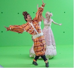 岡田准一、運転するときは&ldquo;背筋をピン&rdquo;&hellip;「免許取り立てかな？」と思われるかも