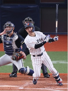 若月の適時二塁打　野球