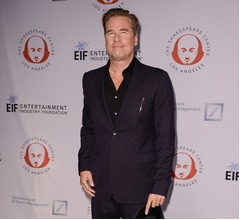 ヴァル・キルマーが喉頭がんで闘病中