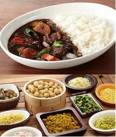 ロイホ新業態はカレー専門店、&ldquo;野菜おかず&rdquo;と一緒に楽しむスタイル。