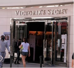 ヴィクトリアズ・シークレット、&ldquo;障がい者向け&rdquo;コレクション発表へ