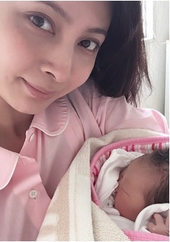 加藤夏希が&ldquo;七夕ガール&rdquo;出産「産まれてきた赤ちゃんにもう感動ー！」。