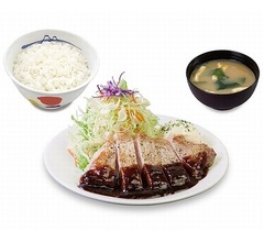今年の松屋「厚切り豚テキ定食」は150グラム