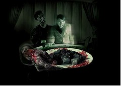 USJが暗闇の&ldquo;恐怖の晩餐会&rdquo;、見えない恐怖が押し迫る中で絶品料理を。