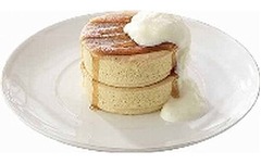 ローソンがふんわりパンケーキ、海外の定番ホットメニューを3品展開。