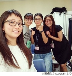 木村文乃の&ldquo;めがね女子&rdquo;絶賛「似合ってる！」「悶絶級にかわえぇ」。