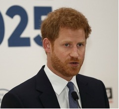 母ダイアナ妃の死で心閉ざしたヘンリー王子