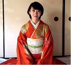 波瑠の美しすぎる着物姿にファンうっとり