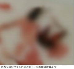 勉強していた高校生の耳にコオロギ飛び込む