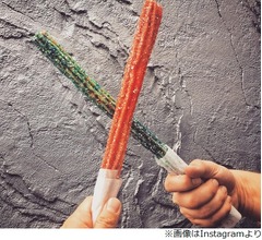 SWの&ldquo;ライトセーバー風&rdquo;チュロスが人気