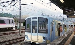 西武鉄道が観光電車を開発へ、エクステリア・インテリアは隈研吾氏。