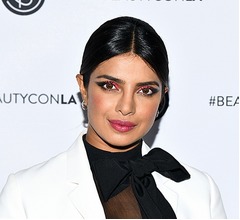 「マトリックス」新作にプリヤンカー・チョープラーか