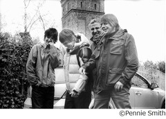 ザ・ストーン・ローゼズが21年ぶり新曲、電撃リリースにファン歓喜。