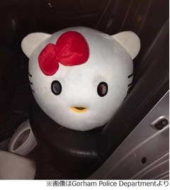 ハローキティの仮装で飲酒運転、検査拒むも「口がないから」と納得の声。