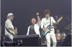 TUBEが&ldquo;満30歳&rdquo;盛大にお祝い、デビュー記念日に9年ぶり武道館LIVE。