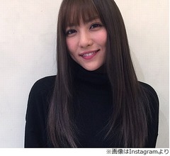 石川恋、金髪からチェンジした黒髪好評