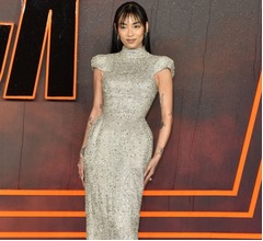 リナ・サワヤマ、17歳の時に教師から受けた&ldquo;性被害&rdquo;初告白