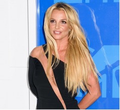 ブリトニーがデートアプリ巡り裁判へ