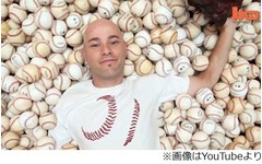 球場でボール捕り続けて24年、これまでに7,500個以上集めた&ldquo;名物男&rdquo;。