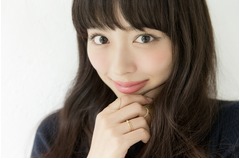 内田理央「MORE」専属モデルに、12月号から登場「人一倍努力します」。